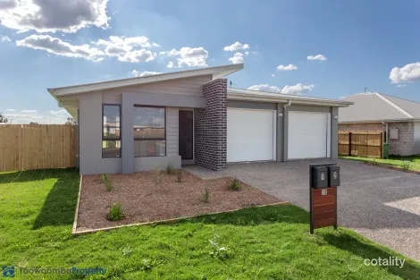 20 Myrtleford Cres, Cambooya, QLD 4358