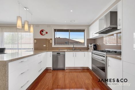 Property photo of 39 Sherwood Drive Thomastown VIC 3074