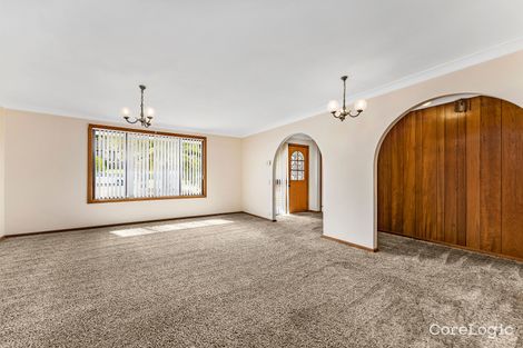 Property photo of 17 Kooloona Crescent Bradbury NSW 2560