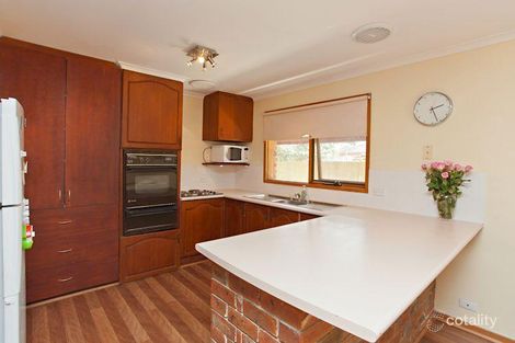 Property photo of 10 Semillon Grove Mount Clear VIC 3350