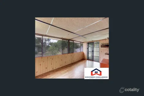 Property photo of 4 Dawlish Way Warnbro WA 6169