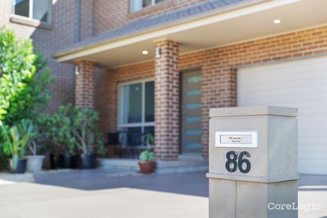Property photo of 86 Carnavon Crescent Georges Hall NSW 2198