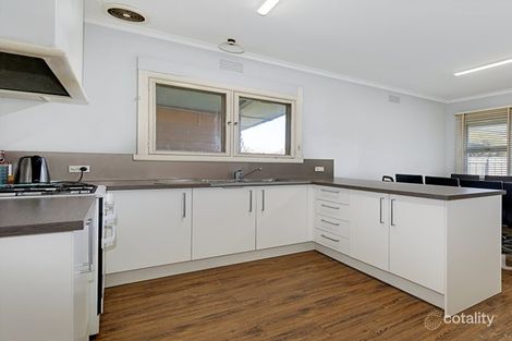 Property photo of 27 Craigieburn Road Craigieburn VIC 3064