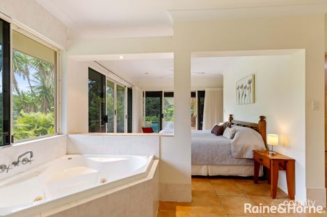 Property photo of 14 Kingfisher Lane Whyanbeel QLD 4873