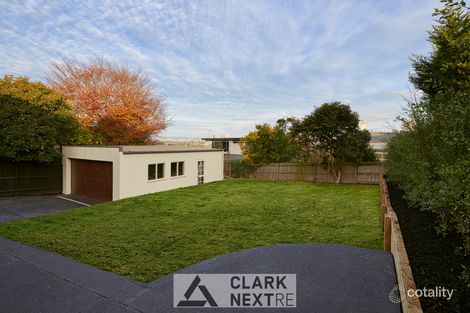 Property photo of 2 Ista Street Warragul VIC 3820