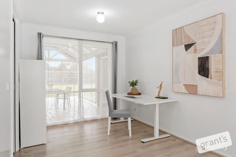 Property photo of 48 Murdoch Avenue Narre Warren VIC 3805