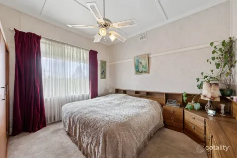 Property photo of 37 Home Street Reservoir VIC 3073