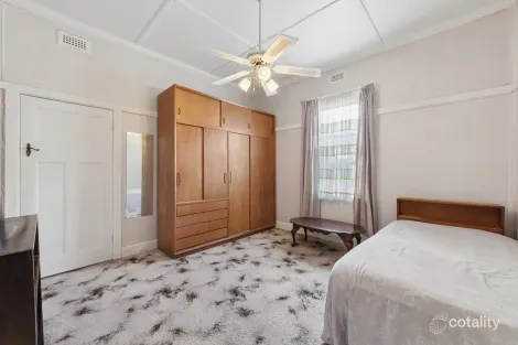 Property photo of 37 Home Street Reservoir VIC 3073