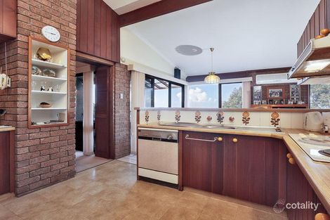 Property photo of 42 Scenic Drive Caves Beach NSW 2281