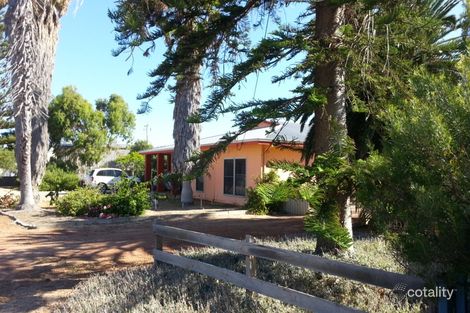 3 Shingle Ave, Jurien Bay, WA 6516