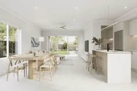Property photo of 1 Coomera Heights Drive Pimpama QLD 4209