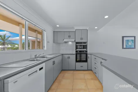 3/24 Pandanus Dr, Cannonvale, QLD 4802