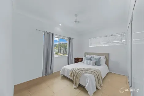 Property photo of 3/24 Pandanus Drive Cannonvale QLD 4802