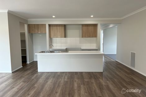 Property photo of 39 Wetlands Circuit Koo Wee Rup VIC 3981