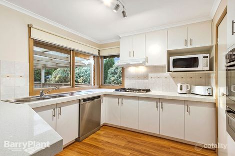 Property photo of 3 Appleberry Close Knoxfield VIC 3180