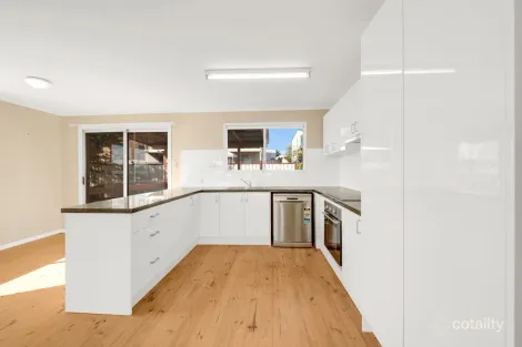 Property photo of 3 Gannet Street New Auckland QLD 4680