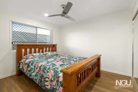 Property photo of 90 Applecross Circuit Spring Mountain QLD 4300