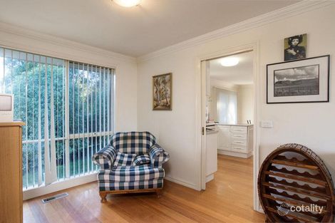 Property photo of 2/9-11 Zealandia Road East Croydon North VIC 3136