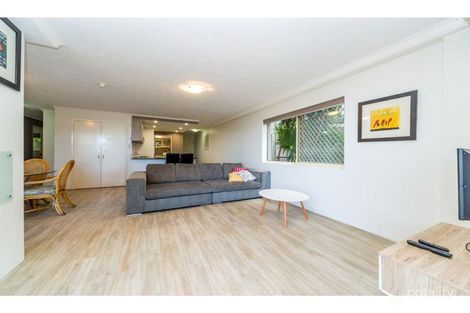 Property photo of 5/418 Marine Parade Biggera Waters QLD 4216
