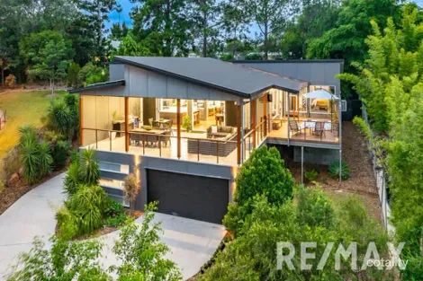 Property photo of 19 Valmadre Court Petrie QLD 4502