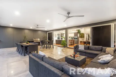 Property photo of 19 Valmadre Court Petrie QLD 4502