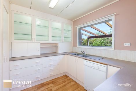Property photo of 9 Lavater Place Garran ACT 2605