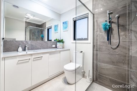 Property photo of 3 Cartwright Grove Cranbourne East VIC 3977
