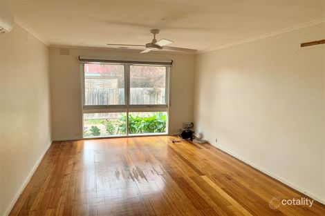 Property photo of 6 Halstead Court Cranbourne VIC 3977