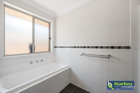 Property photo of 14 Jamieson Grove Reid SA 5118