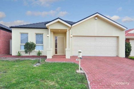 13 Betchworth Cl, Caroline Springs, VIC 3023