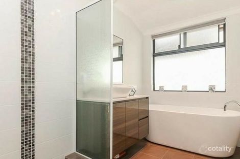Property photo of 25 Meranda Lane Success WA 6164