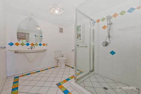 Property photo of 571 Royal Esplanade Manly QLD 4179