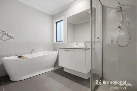 Property photo of 25 Topper Street Werribee VIC 3030