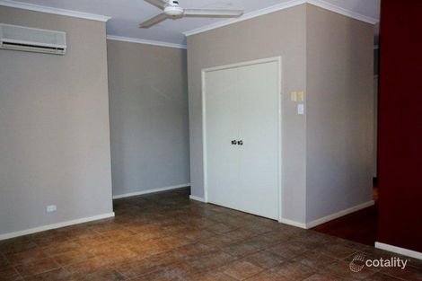 Property photo of 2 Watts Place Baynton WA 6714