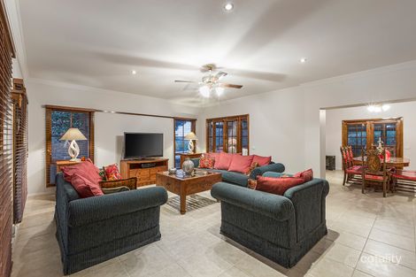 Property photo of 25 Robert Street Balwyn North VIC 3104