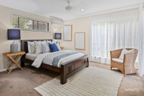 Property photo of 17 Mullewa Crescent Helensvale QLD 4212