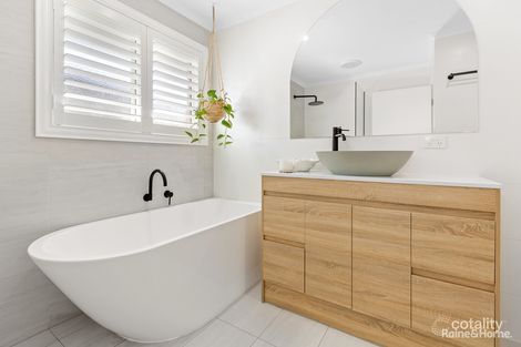 Property photo of 35 Border Crescent Pottsville NSW 2489