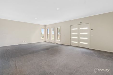 Property photo of 3 Gardens Vista Place Lynbrook VIC 3975