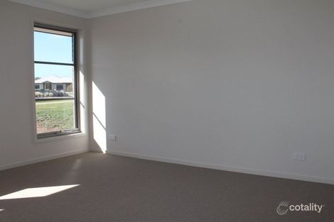 Property photo of 11 The Billabong Eastwood VIC 3875