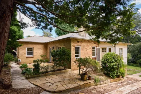 9 Victoria St, Leura, NSW 2780