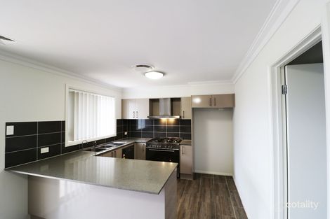 Property photo of 5 Coral Flame Circuit Gregory Hills NSW 2557
