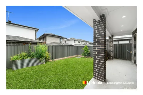 Property photo of 24 Rosebuds Circuit Leppington NSW 2179