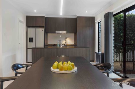 Property photo of 9/1 Ancora Crescent Hope Island QLD 4212