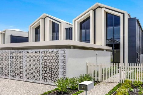 21 Sanctuary Ct, Mermaid Waters, QLD 4218