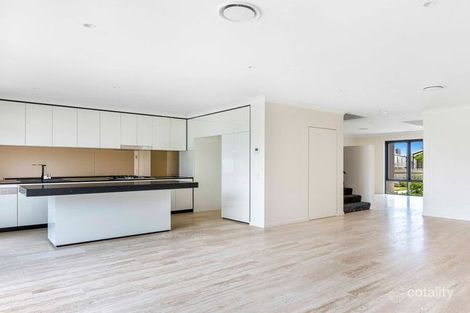 Property photo of 21 Sanctuary Court Mermaid Waters QLD 4218