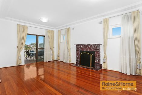 Property photo of 19 Earlwood Crescent Bardwell Park NSW 2207