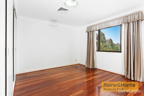 Property photo of 19 Earlwood Crescent Bardwell Park NSW 2207