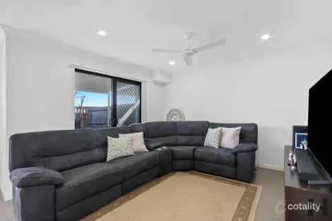 Property photo of 27/3 Broadleaf Parade Redbank QLD 4301