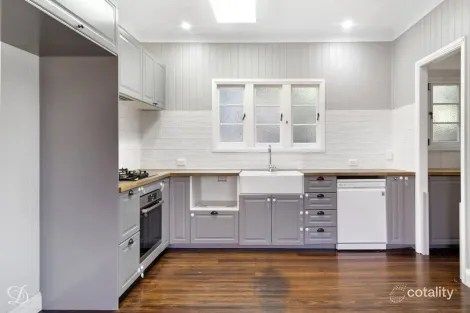 Property photo of 4 Crown Street Mitchelton QLD 4053