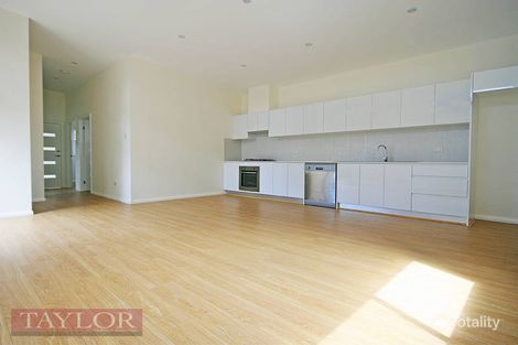 Property photo of 31 Hammers Road Northmead NSW 2152
